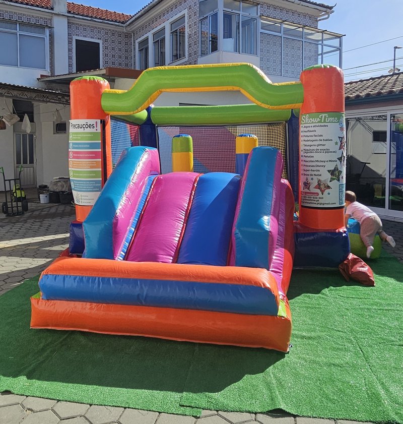 Insuflavel Super Escorrega